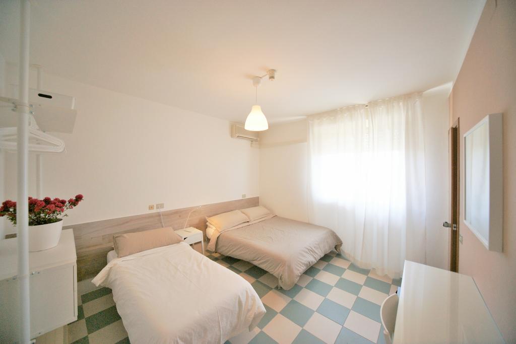 Hotel Happy Marina di Pietrasanta Exterior photo